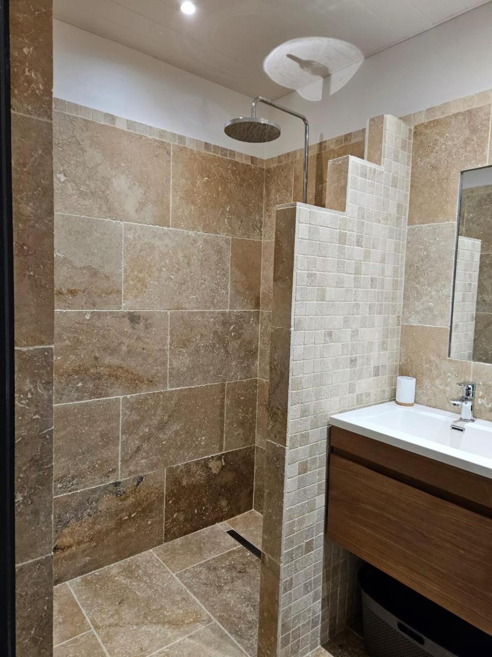 Antilo - appartement proche mer Le Diamant Esterno foto